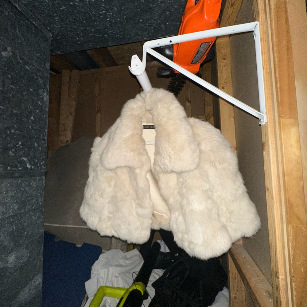 Valerie Steven’s Beige Girl Fur Cape